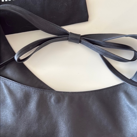 Reformation Medium Victoria Tote bag - Picture 5 of 10